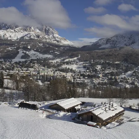 Ca' Belvedere Appartamento Cortina dʼAmpezzo